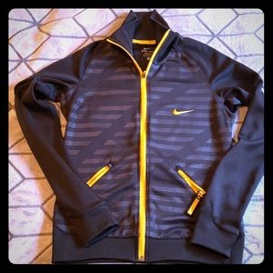 EUC Nike Dri-Fit Live Strong Zip-up Size: Small